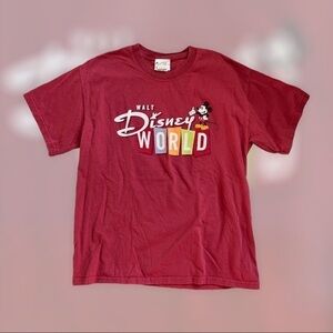 Vintage Walt Disney World Red T shirt size L 100% cotton